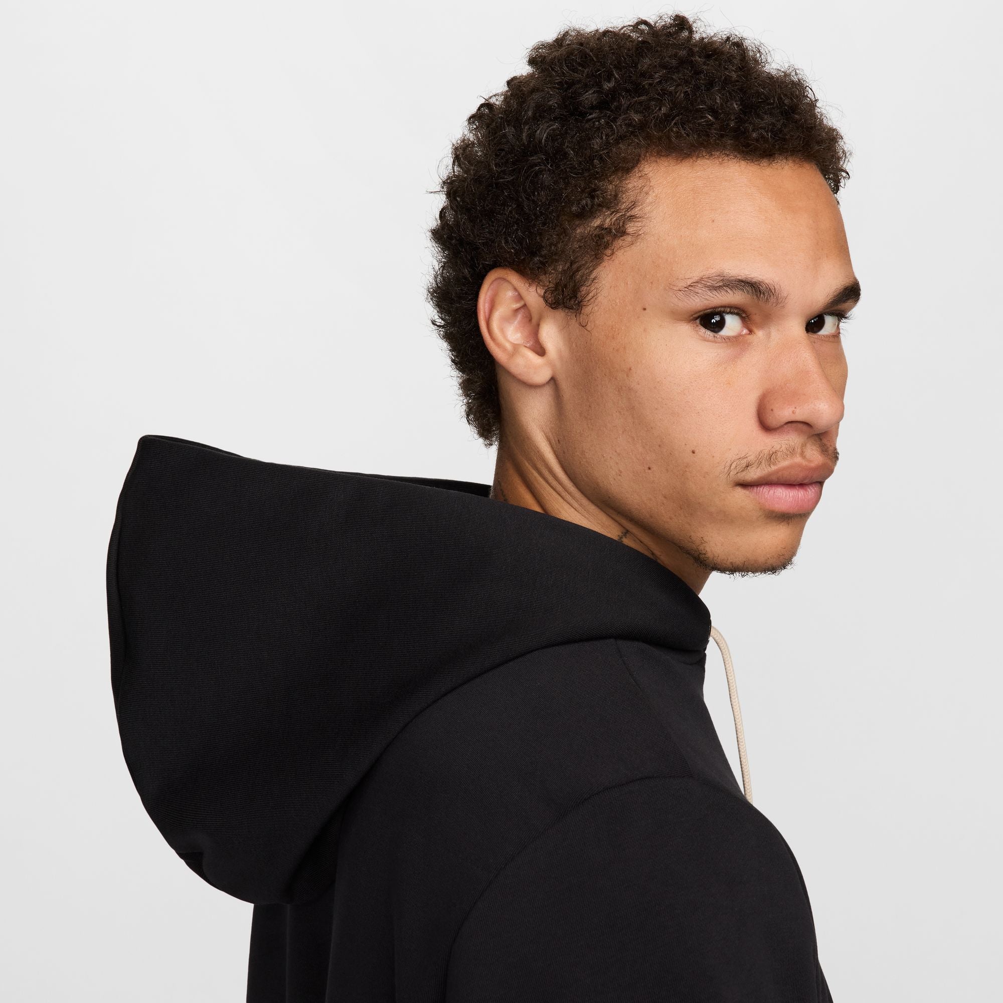 NIKE DRI-FIT PULLOVER BASKETBALL HOODIE