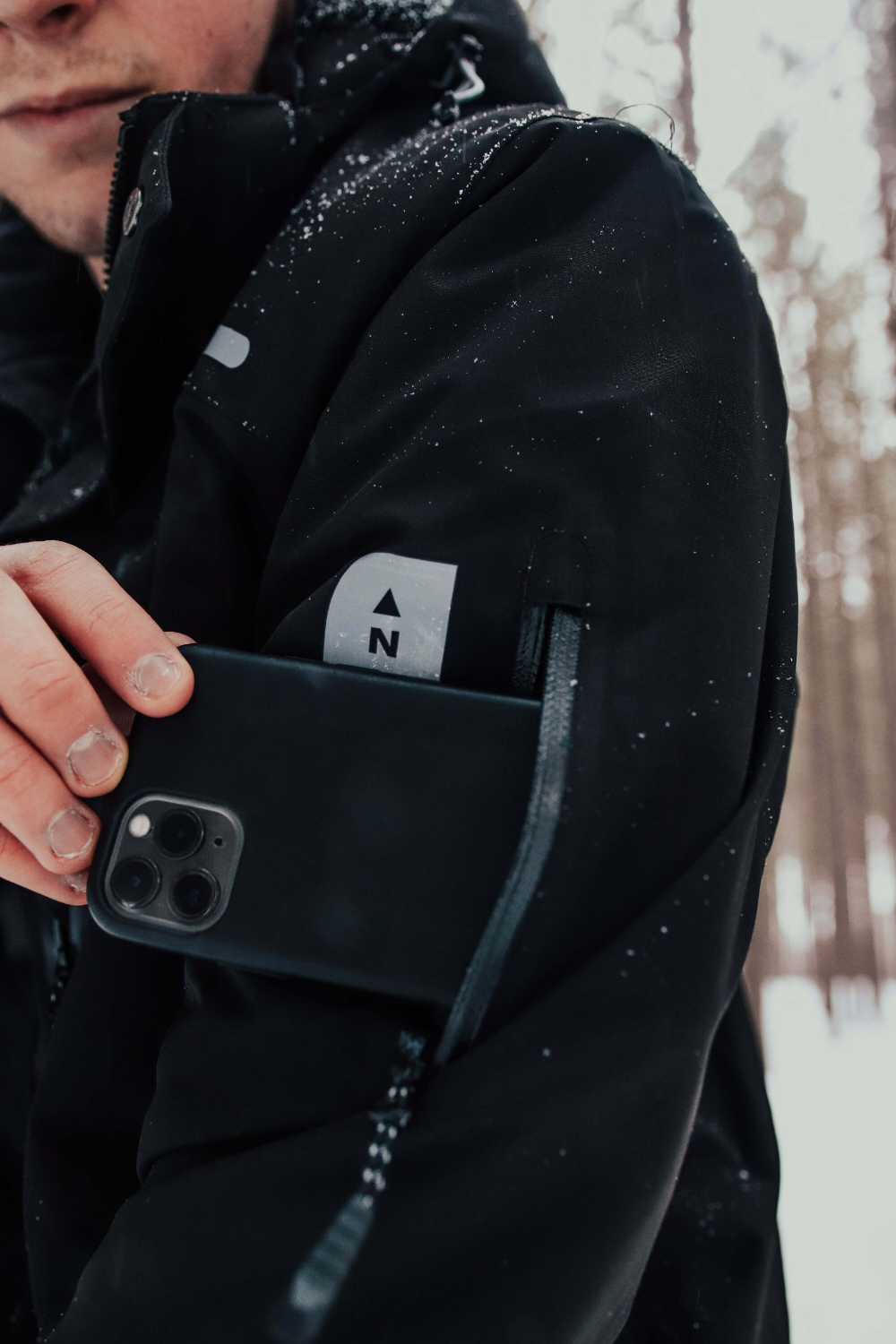 NORTHBOUND GEAR MEN'S "Apex" WATERPROOF JACKET