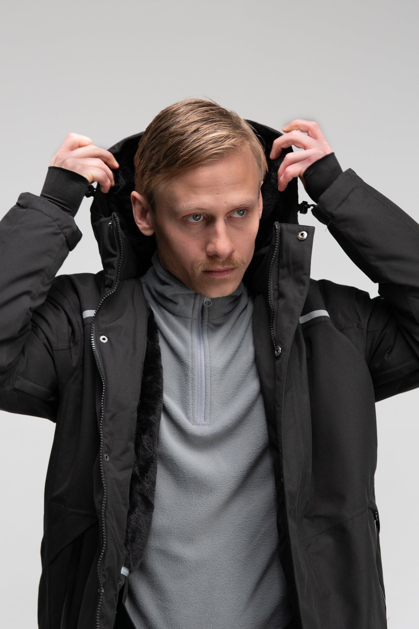 NORTHBOUND GEAR MEN'S "Apex" WATERPROOF JACKET