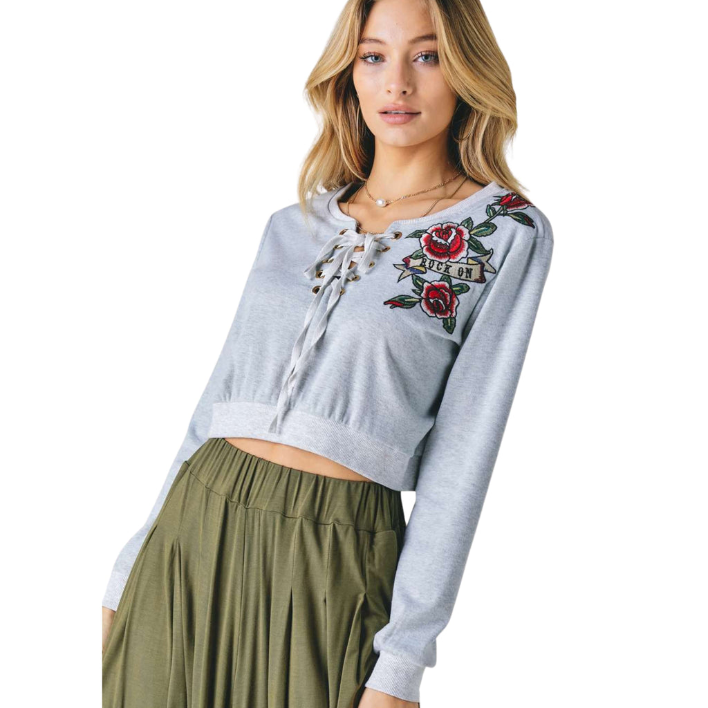 FLORAL EMBROIDERED CROPPED SWEATSHIRT