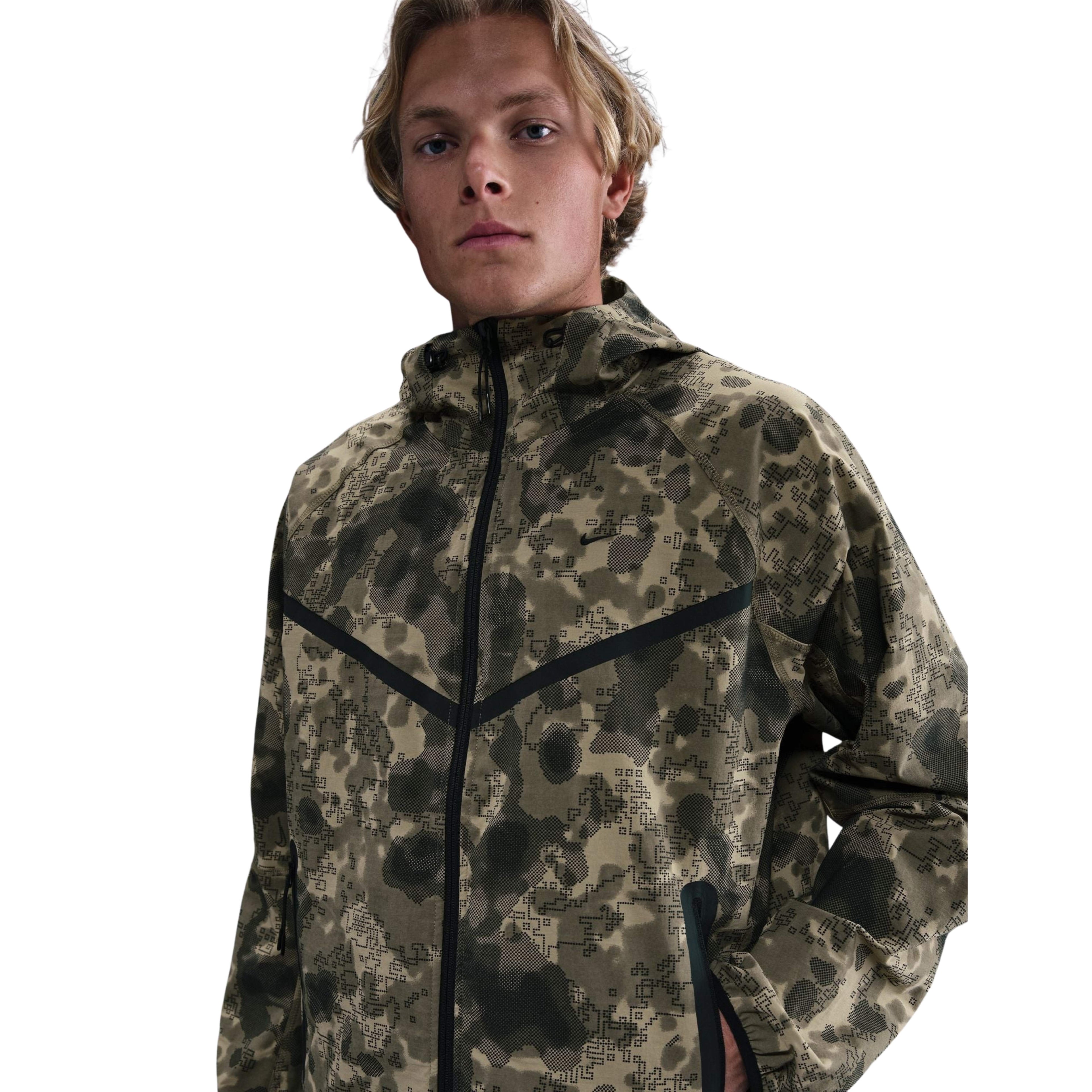 NIKE WOVEN CAMO WINDRUNNER OVERSIZED JACKET