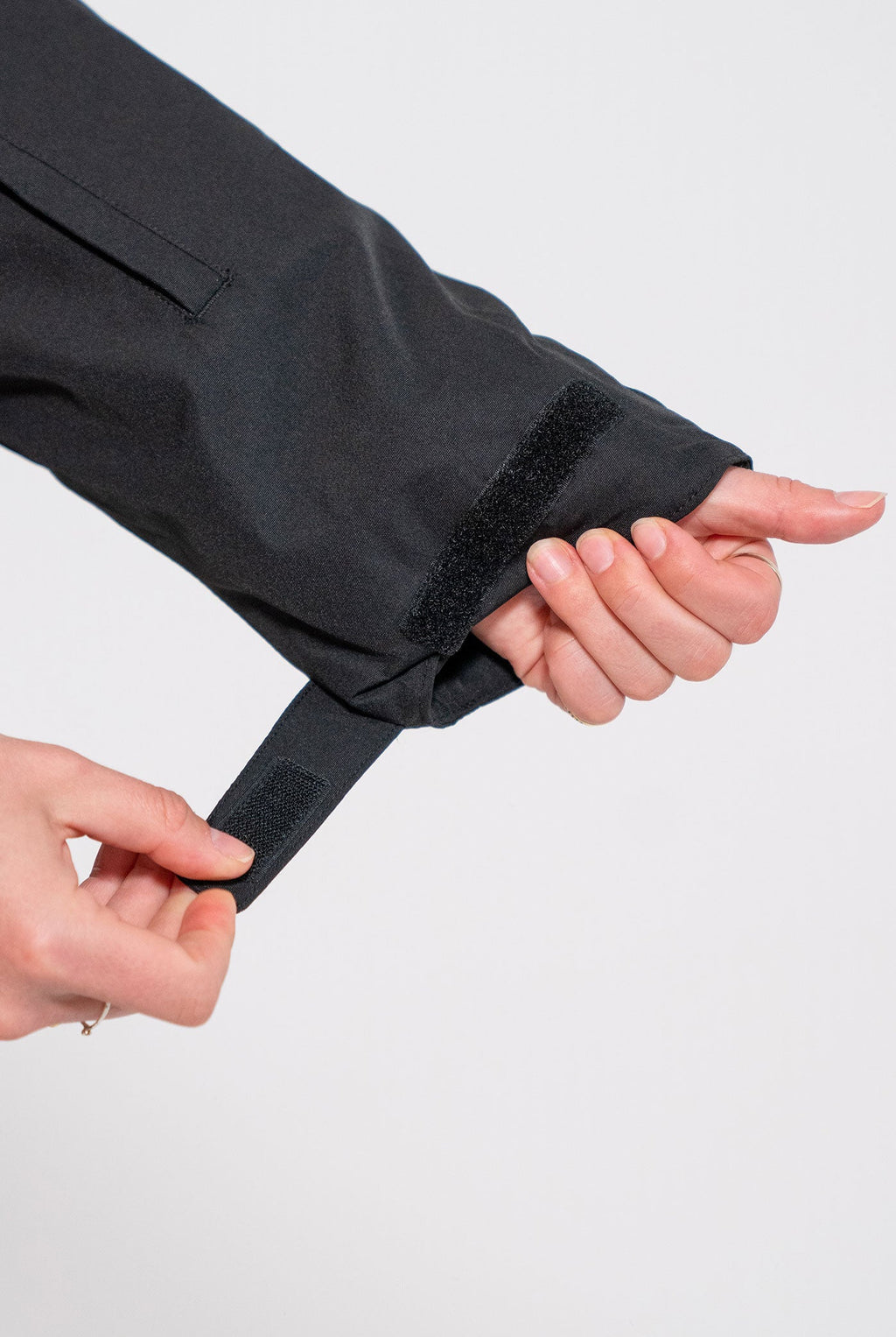 NORTHBOUND GEAR WOMEN'S "Apex" WATERPROOF JACKET