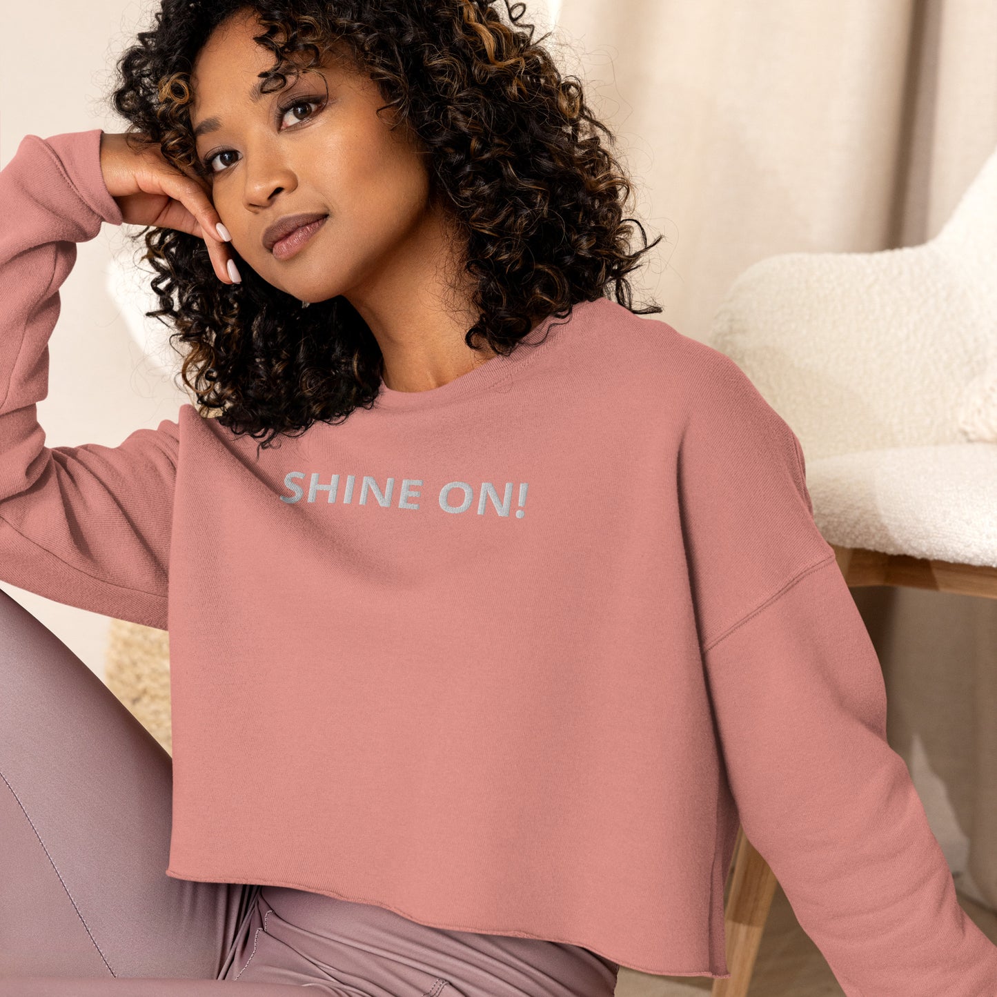 WOMEN'S CROP SWEATSHIRT SHINE ON